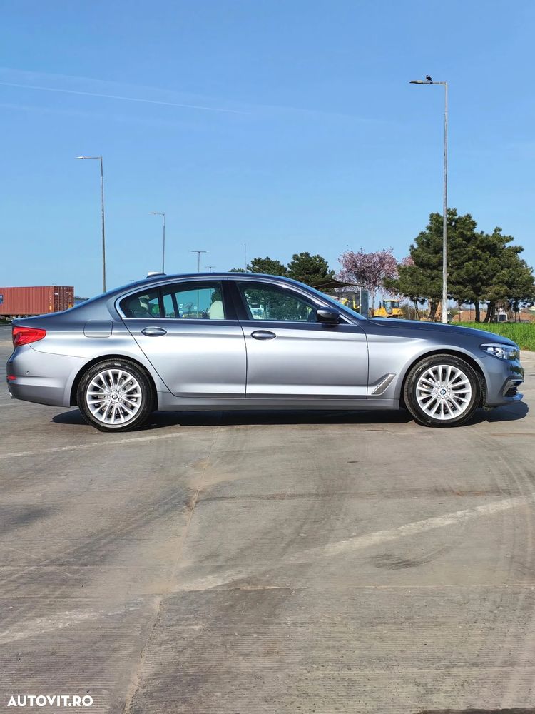 BMW Seria 5 520d Aut. Luxury Line - 4