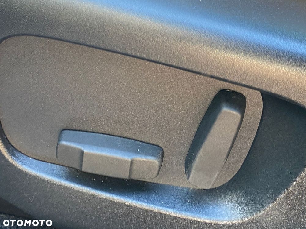 Land Rover Range Rover Velar 2.0 SD4 R-Dynamic SE - 25