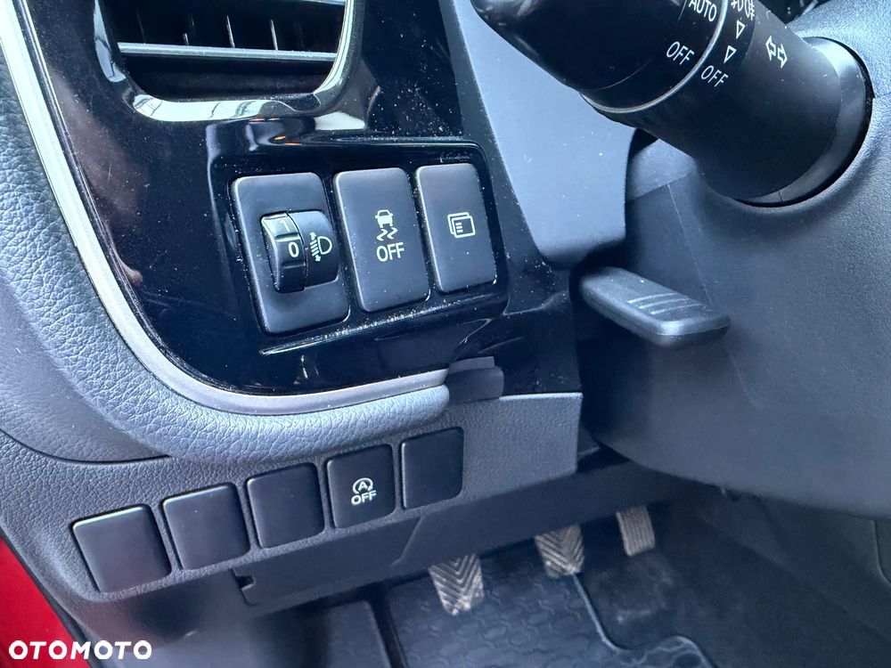 Mitsubishi Outlander 2.0 2WD Diamant - 39