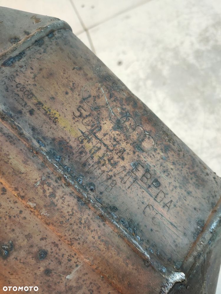 katalizator 8e0131701 3,0 asn pusty audi a4 b6 a6 - 4