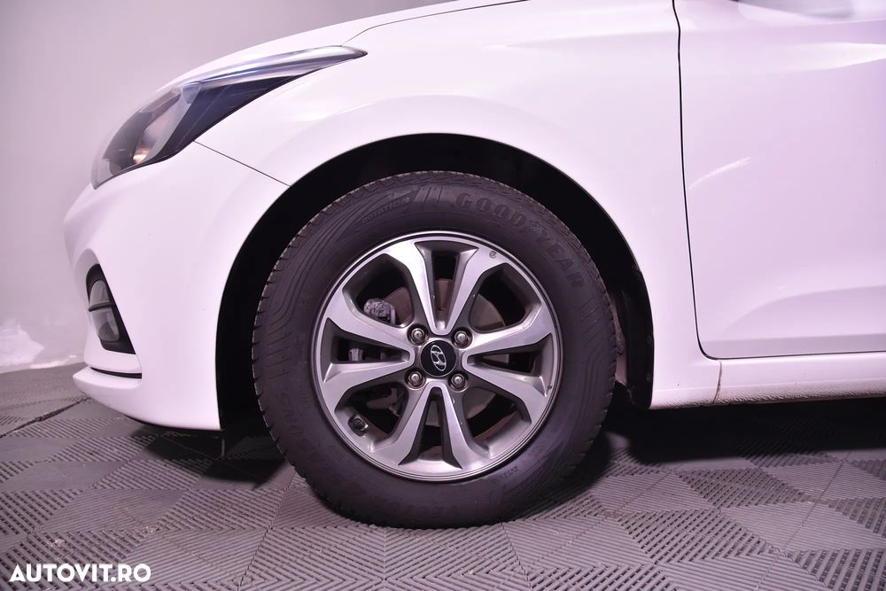 Hyundai i20 - 13