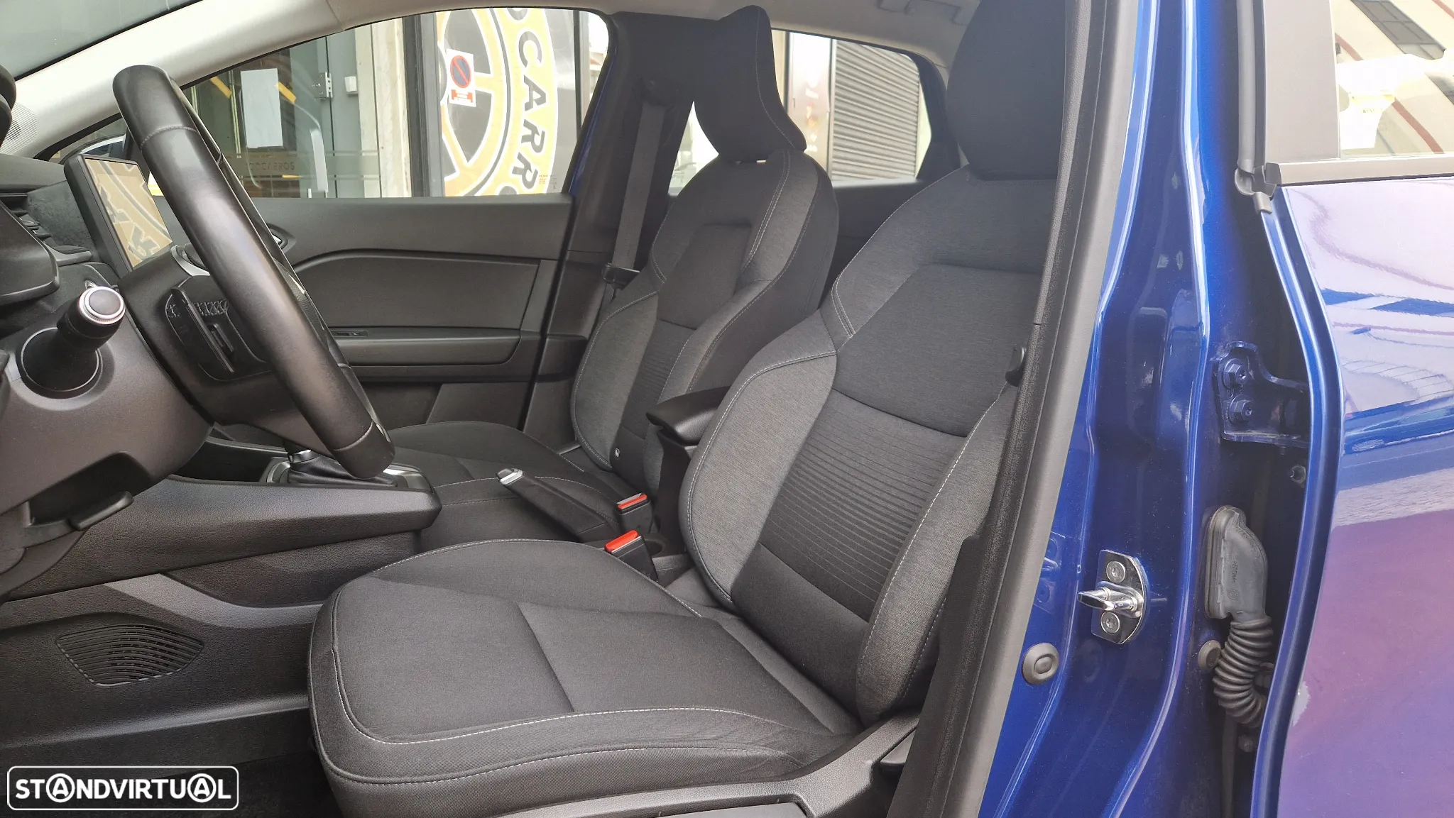 Renault Captur 1.5 dCi Exclusive EDC - 8