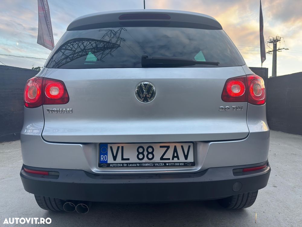 Volkswagen Tiguan 2.0 TDI 4Motion DSG Sport & Style - 5