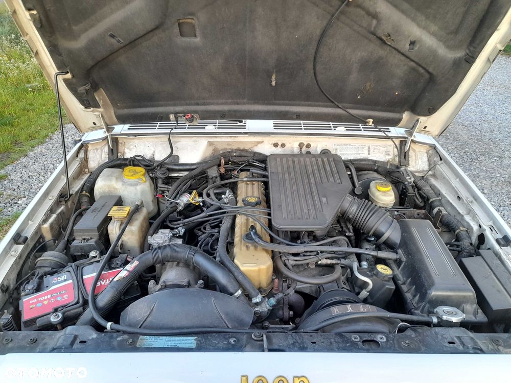 Jeep Cherokee - 7