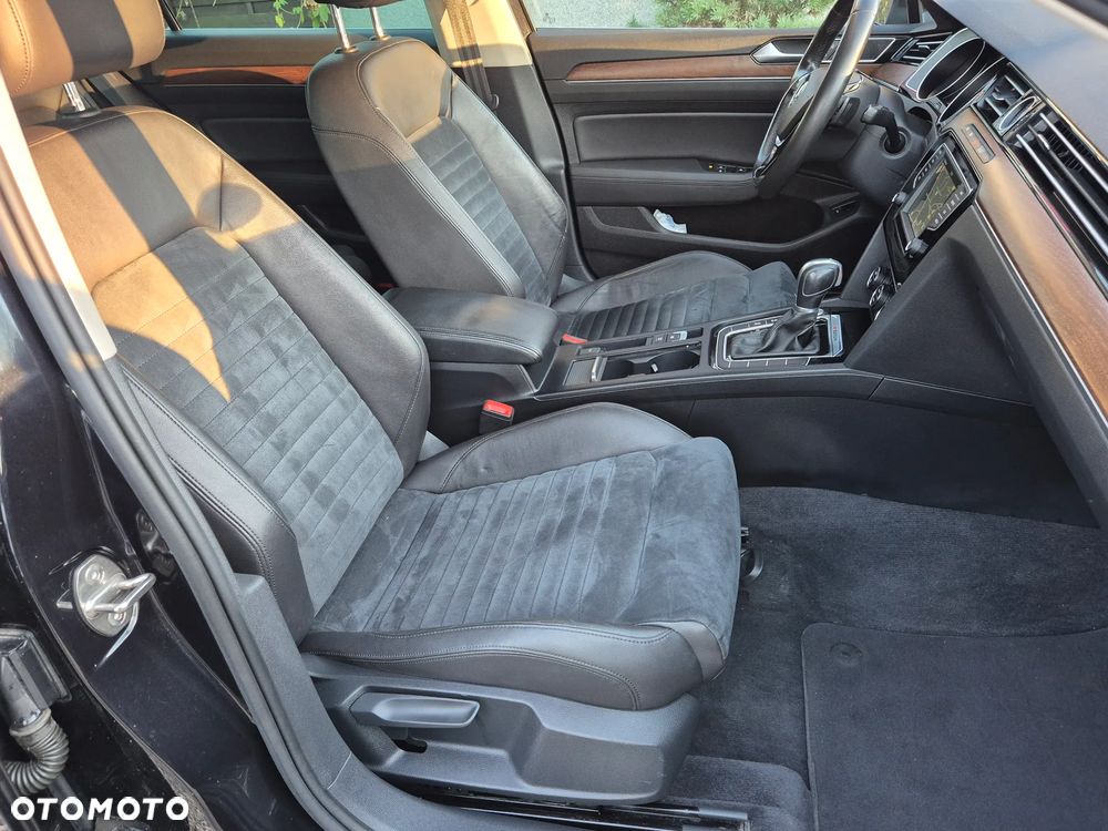 Volkswagen Passat 2.0 TDI Bi-Turbo BMT 4Mot Highline DSG - 10