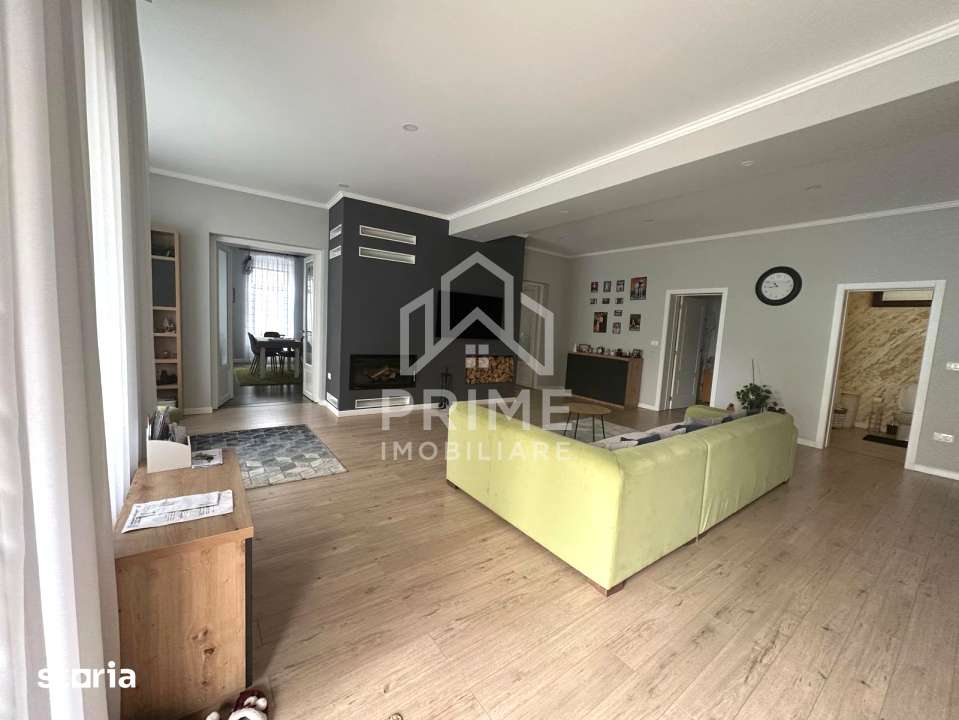 Casa complet renovata | Ultracentral | 4 camere | Teren 829 mp | Aiud