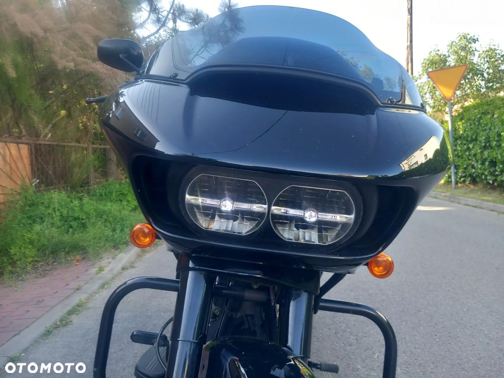 Harley-Davidson Touring Road Glide - 16