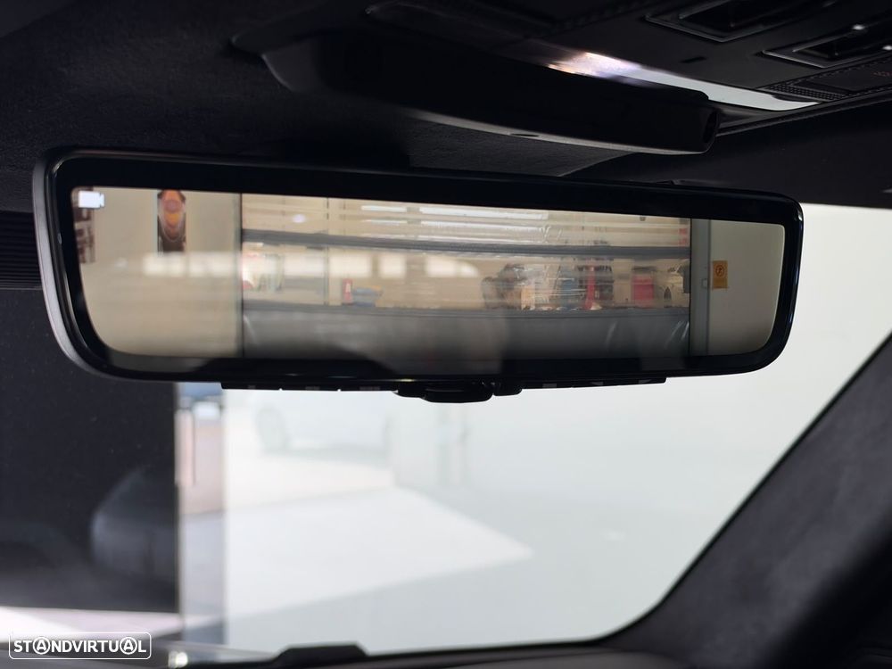 Land Rover Defender 4.4 P635 110 AWD Octa - 9
