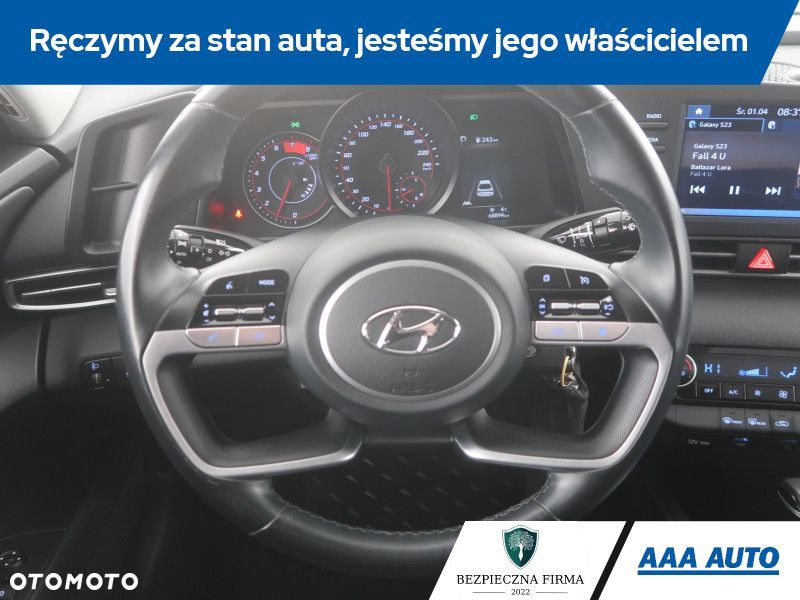 Hyundai Elantra - 16