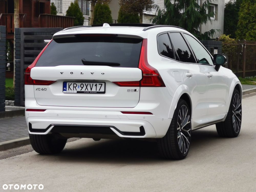 Volvo XC 60 B5 B AWD R-Design - 8