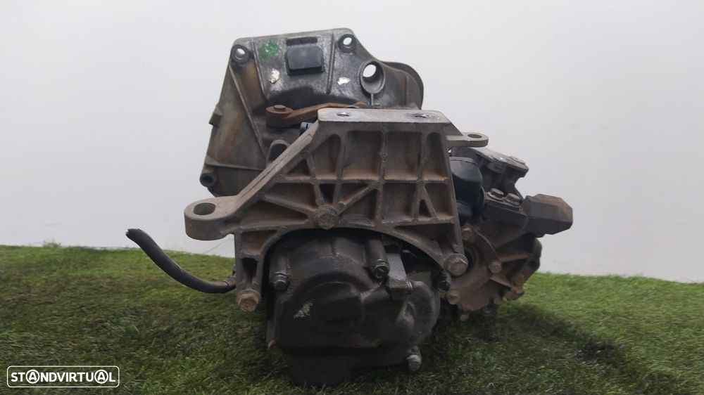 CAIXA VELOCIDADES FIAT GRANDE PUNTO 2009 - 1