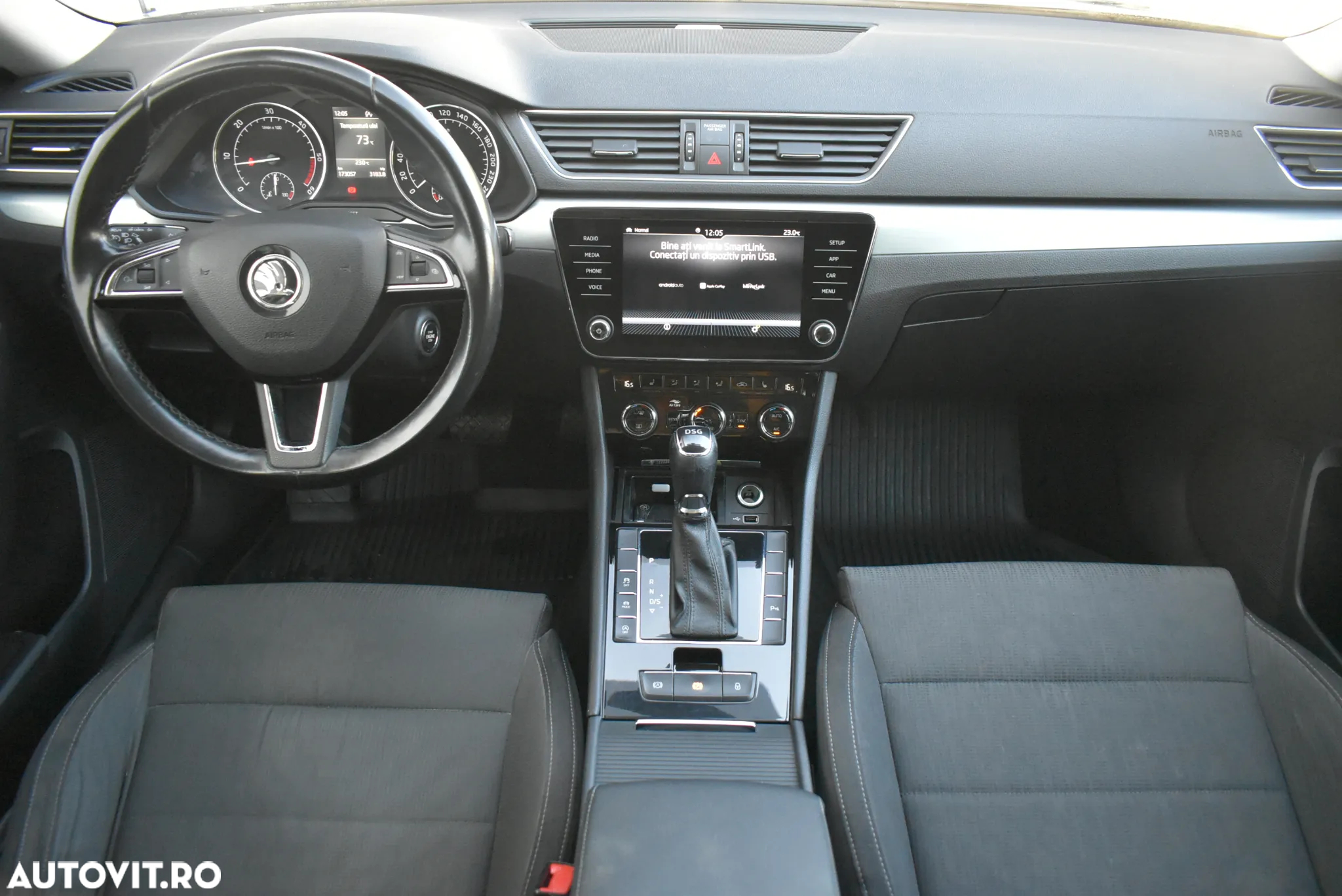 Skoda Superb 2.0 TDI DSG Ambition - 11