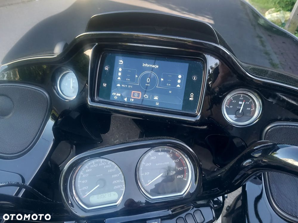 Harley-Davidson Touring Road Glide - 5