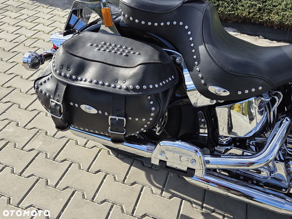 Harley-Davidson Softail Heritage Classic - 32