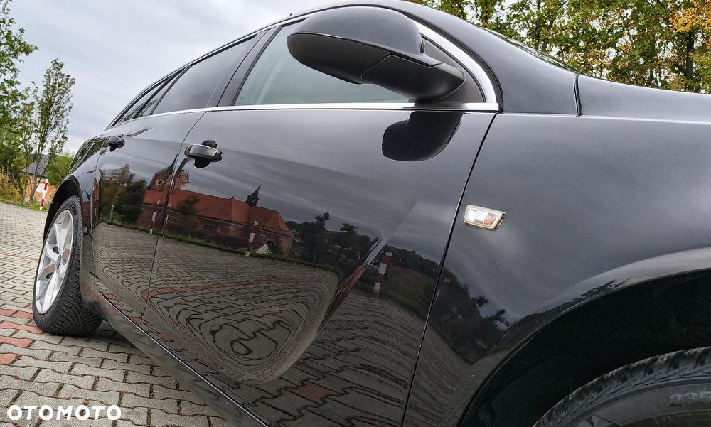 Opel Insignia - 25