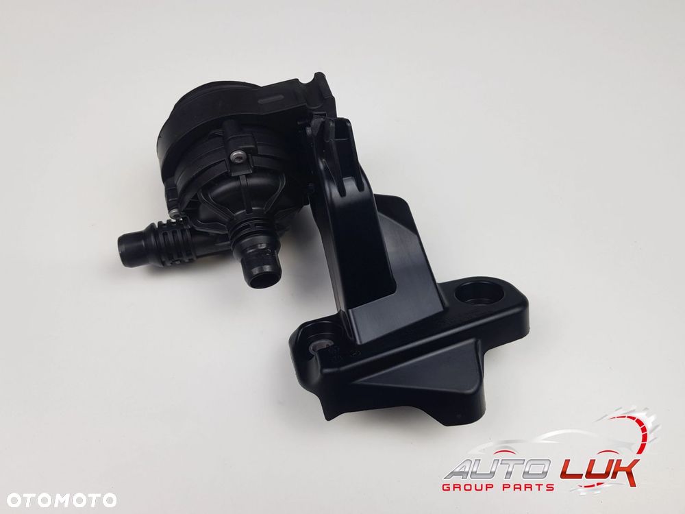 Dodatkowa Pompa Pompka wody BMW X1 U11 5A020E0