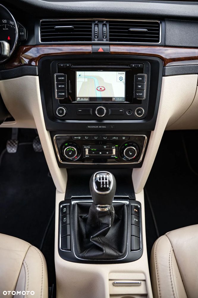Skoda Superb 1.8 TSI Ambition Outdoor - 14