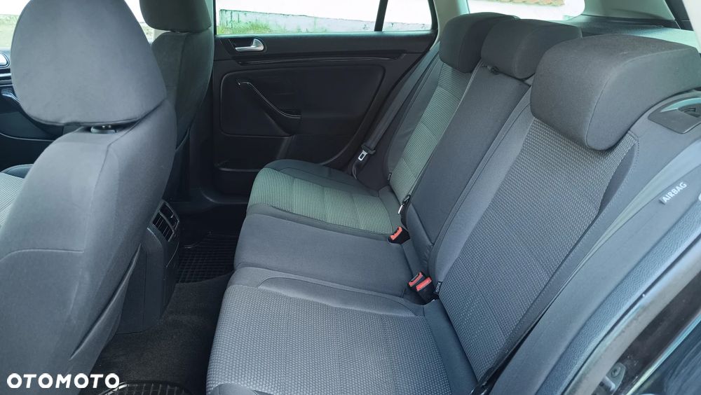 Volkswagen Golf 1.6 TDI DPF Comfortline - 20