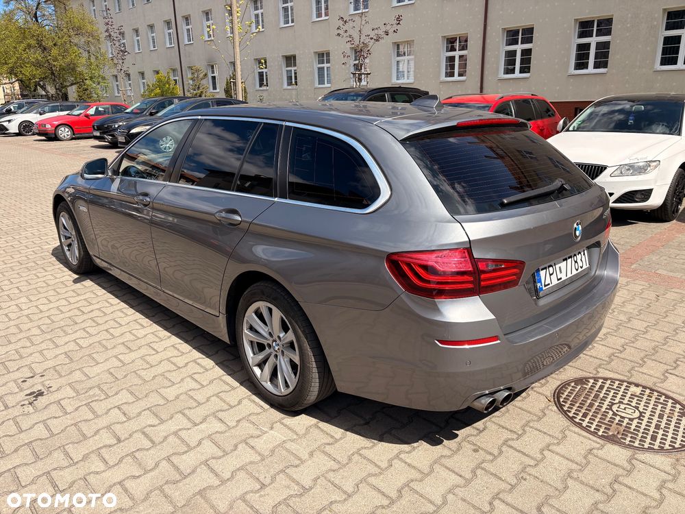 BMW Seria 5 520d xDrive - 4