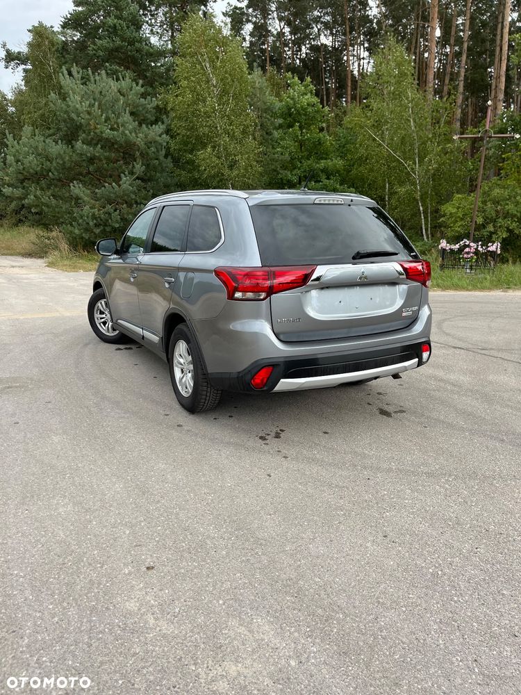 Mitsubishi Outlander 2.2 DI-D 4WD Automatik Diamant Edition - 7