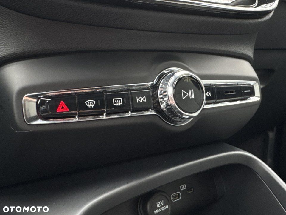 Volvo XC 40 - 23
