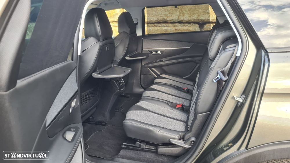 Peugeot 5008 1.5 BlueHDi Allure EAT8 - 42