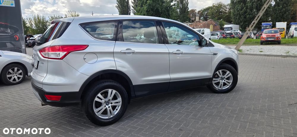 Ford Kuga 1.6 EcoBoost 2x4 Trend - 20
