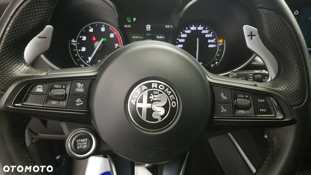 Alfa Romeo Stelvio - 23