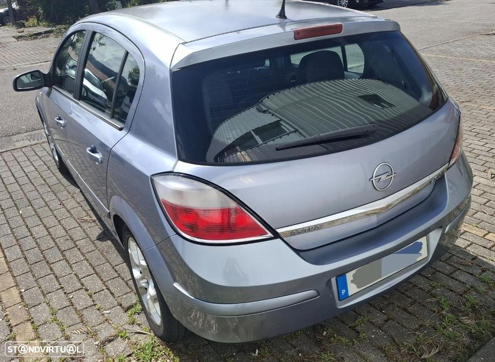 Opel Astra 1.7 CDTI Cosmo - 4