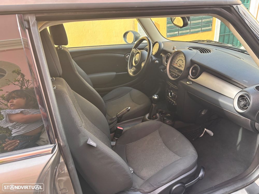 MINI Clubman One D - 6