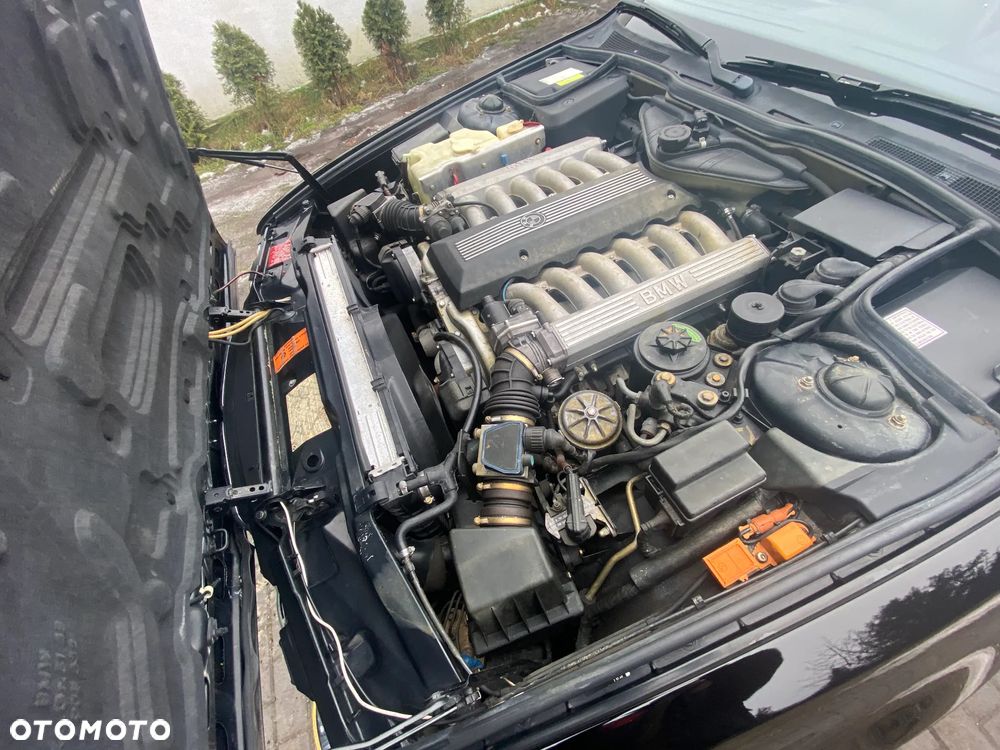 BMW Seria 7 750iL - 10