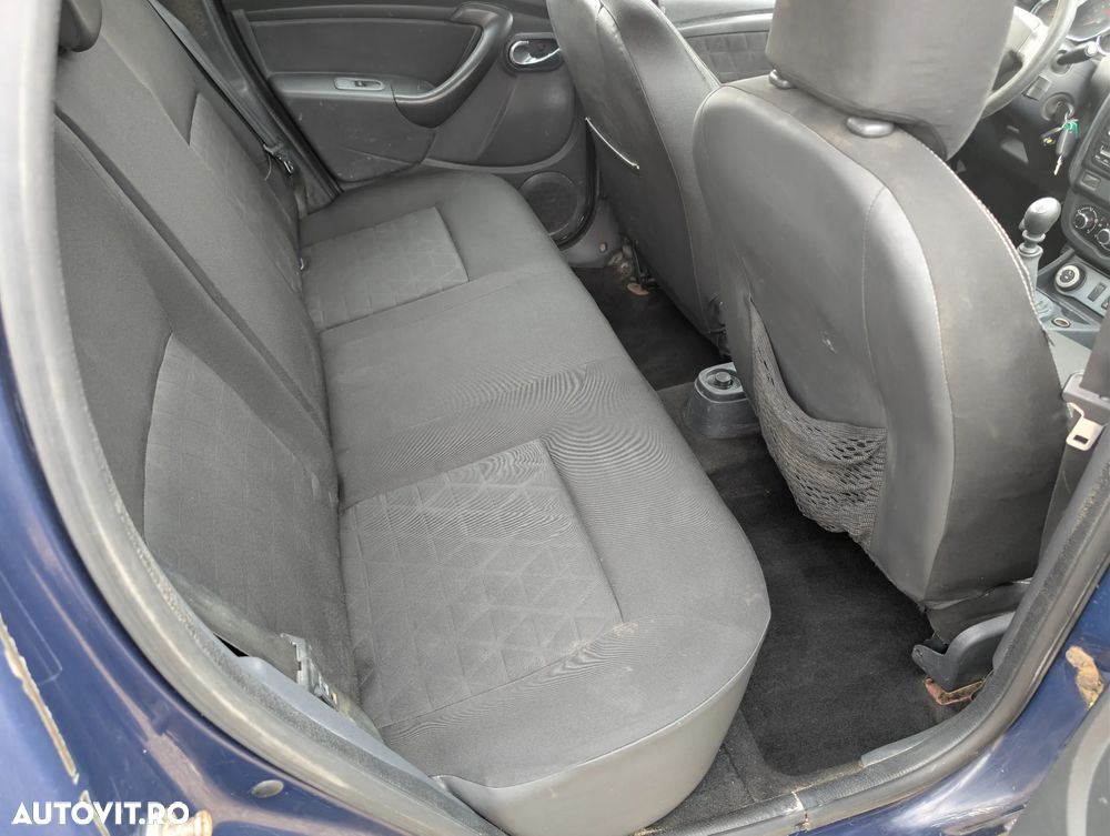 Dacia Duster 1.5 dCi 4x4 Ambiance - 14