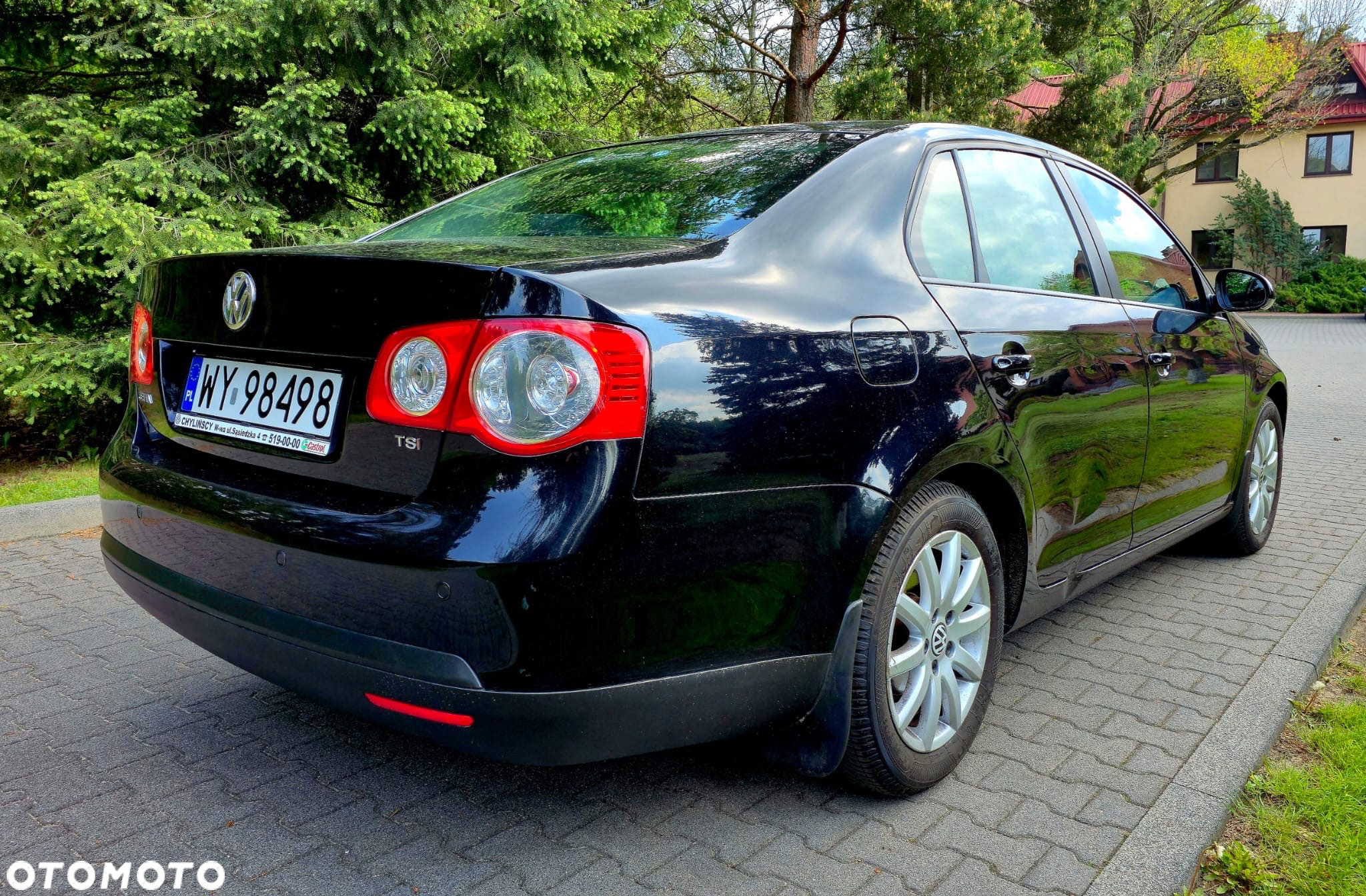 Volkswagen Jetta - 4