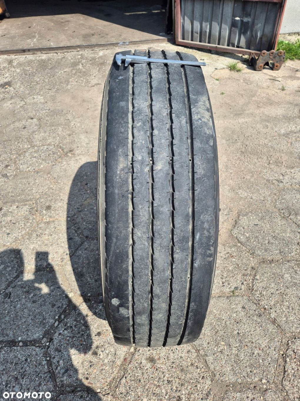 OPONA KOŁO MICHELIN 295 80 22,5 10mm - 1