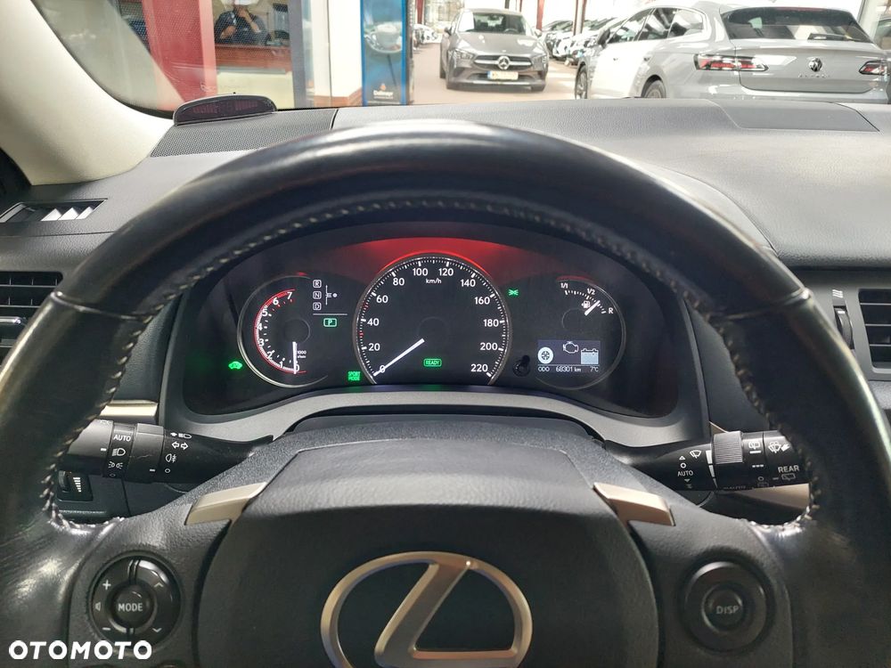 Lexus CT - 21