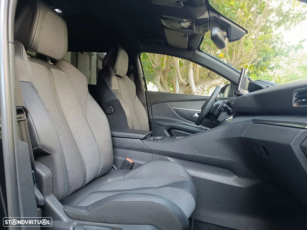 Peugeot 5008 PureTech 130 EAT8 Stop & Start Allure Pack - 21