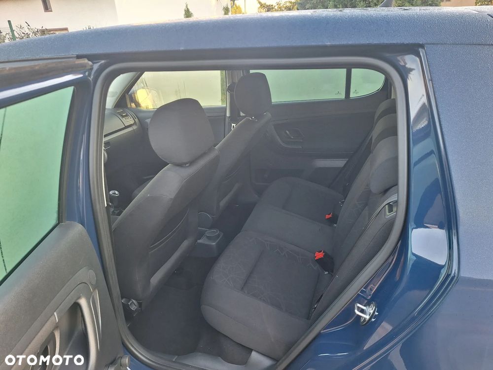 Skoda Fabia - 11