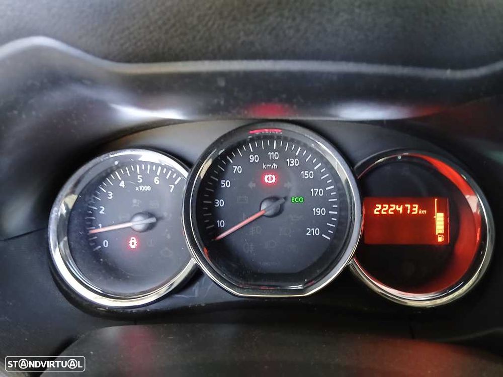 Dacia Duster 1.5 dCi Prestige - 29
