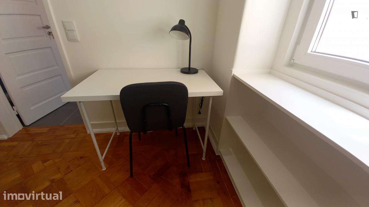 Quarto - localizado em Entrecampos Lisbon - Grande imagem: 4/13