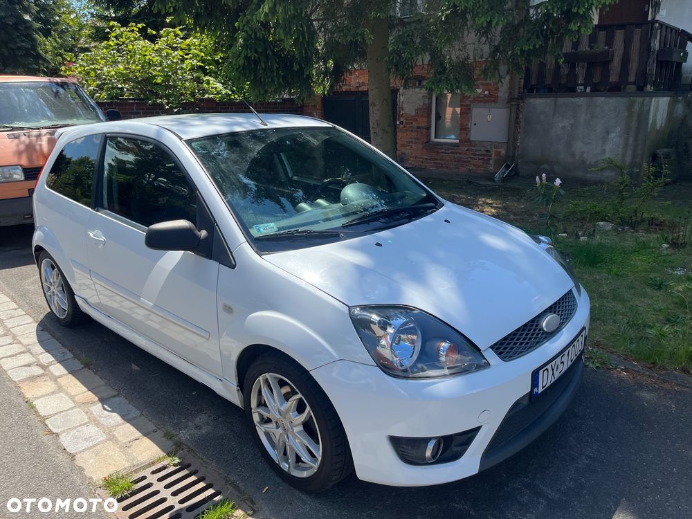 Ford Fiesta - 5