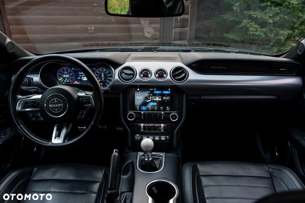 Ford Mustang - 33