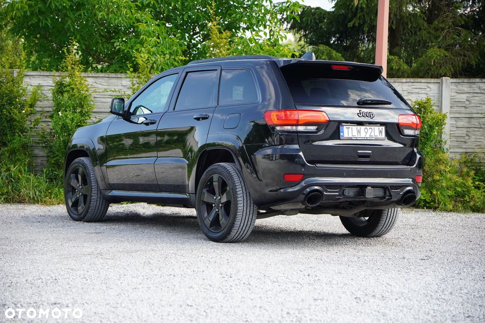 Jeep Grand Cherokee - 18