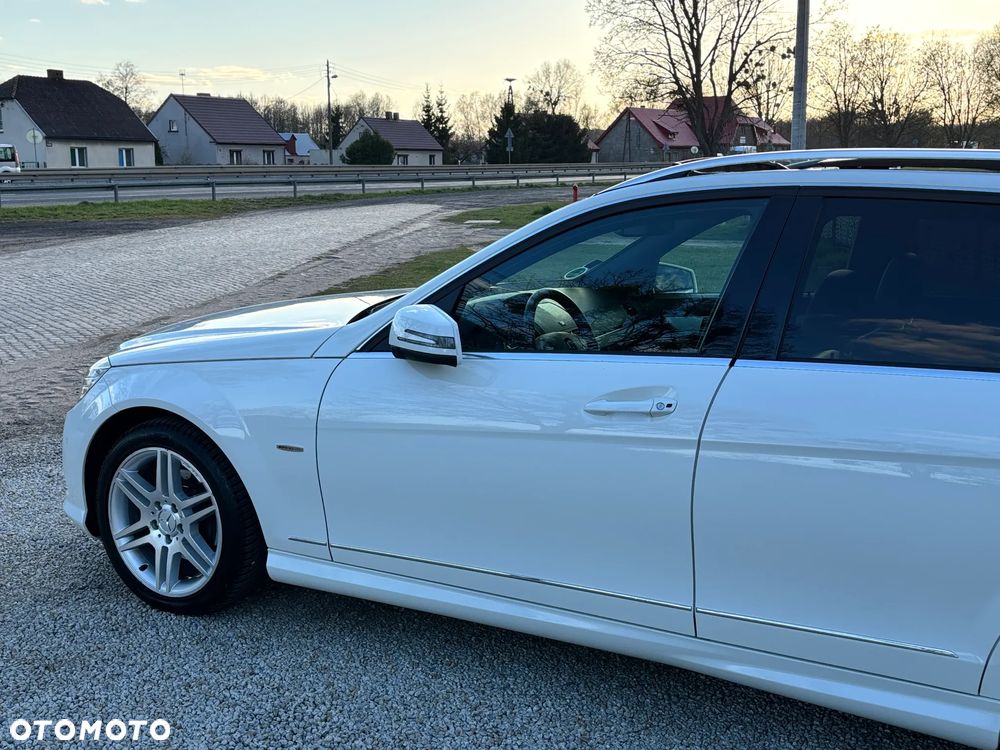 Mercedes-Benz Klasa C 180 Kompressor Avantgarde - 31