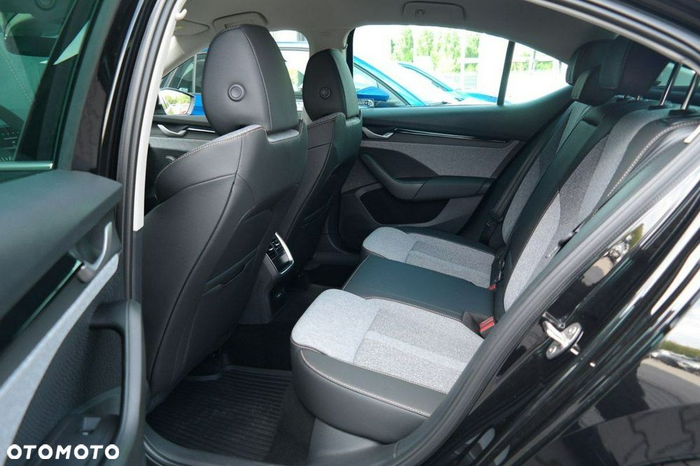 Skoda Octavia - 25