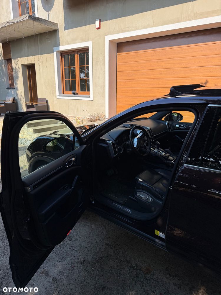 Porsche Cayenne - 20