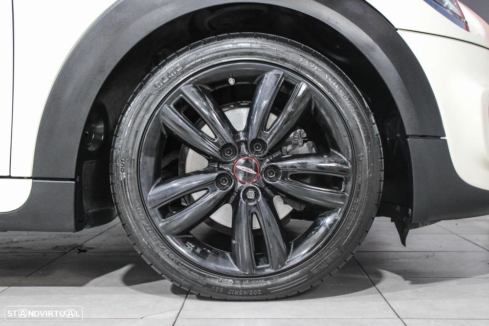 MINI 3 Portas Cooper D - 13