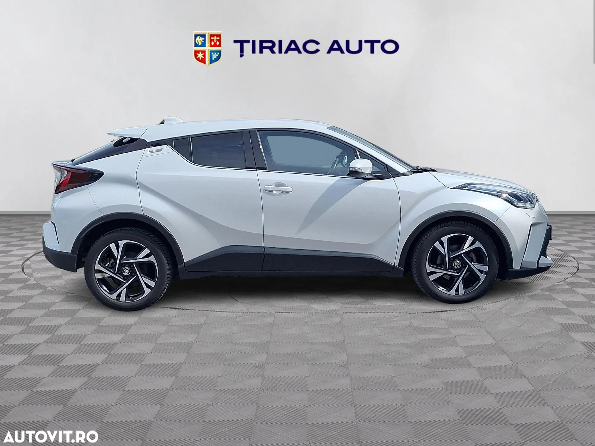 Toyota C-HR - 7