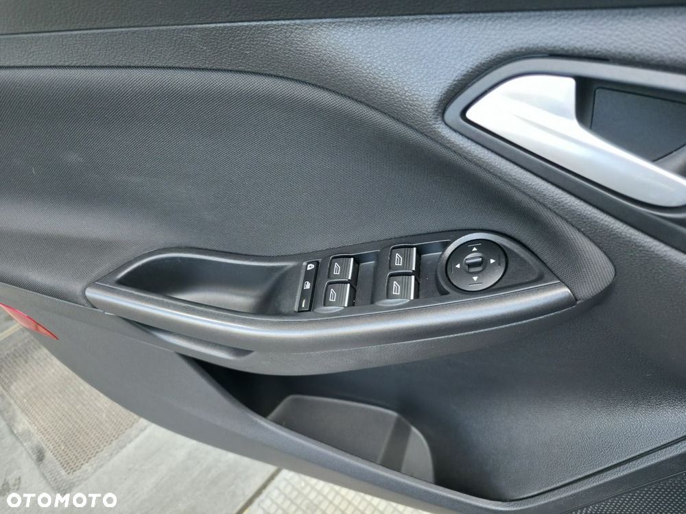Ford Focus - 24