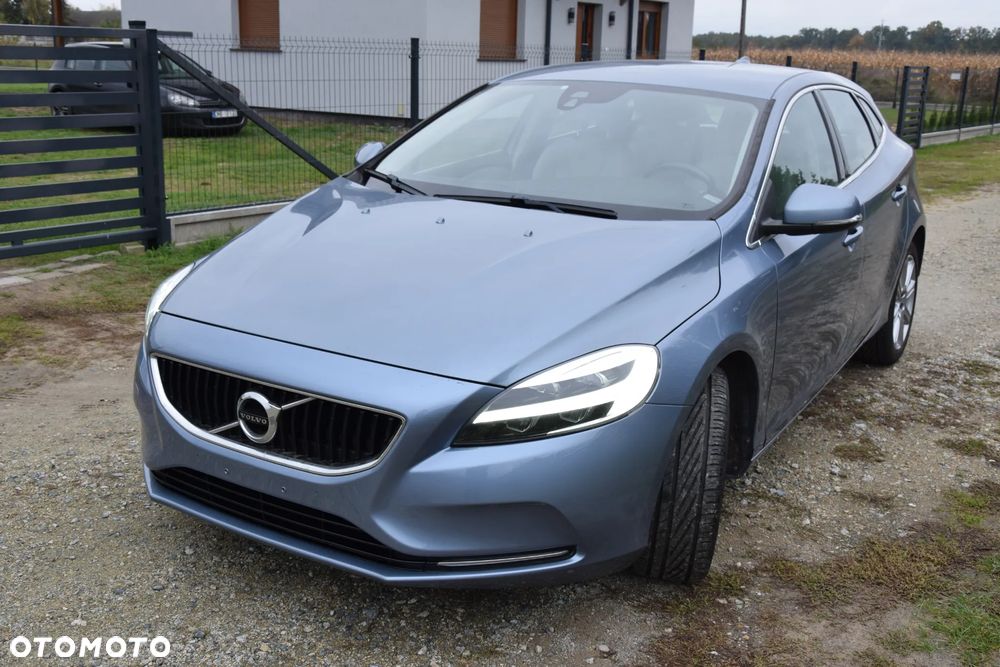 Volvo V40 D2 Drive-E Inscription - 1