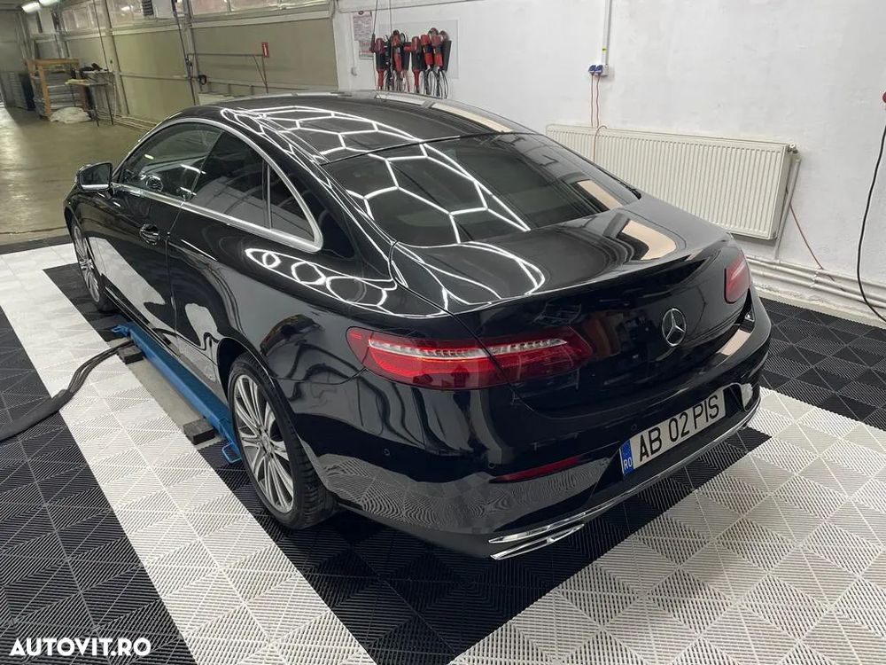 Mercedes-Benz E 220 d Coupe 9G-TRONIC Avantgarde - 4